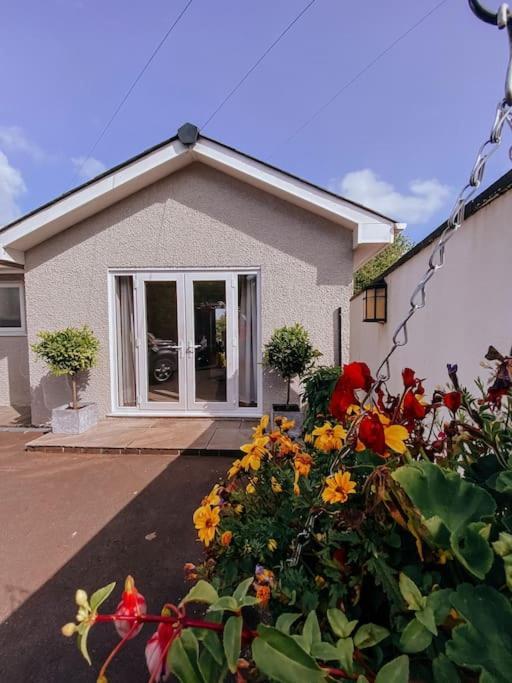 La Petite Maison Swansea Exterior photo